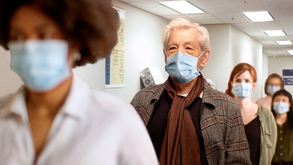 Ian McKellen Waiting In Line At Buckingham Palace Administrative Office To Get Knighthood Renewed Before It Expires