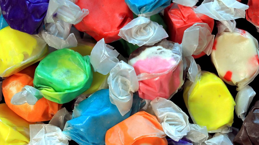 Congress Sends Unemployed Americans 40 Million Boxes Of Saltwater Taffy From Vacation