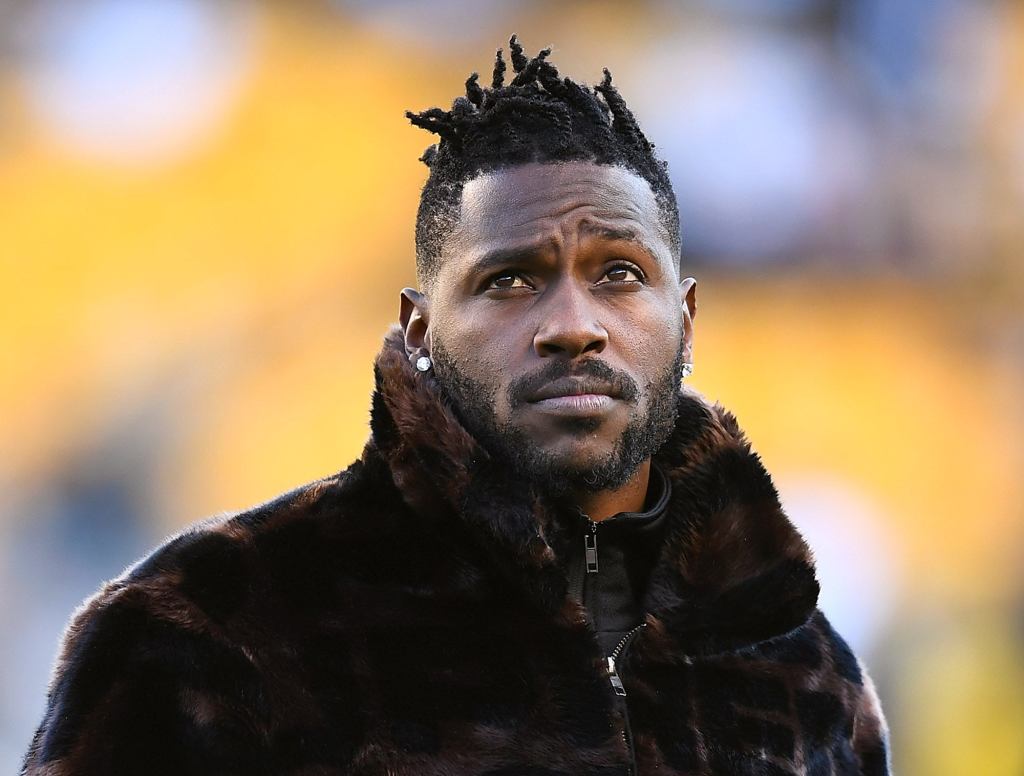 Antonio Brown Agrees To One-Year Plea Deal With Tampa Bay Buccaneers