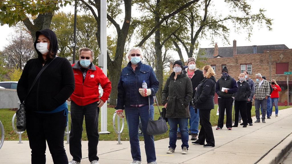 Lines Come To Standstill Outside Wisconsin Polls After State’s Official Voting Pen Rolls Under Vending Machine