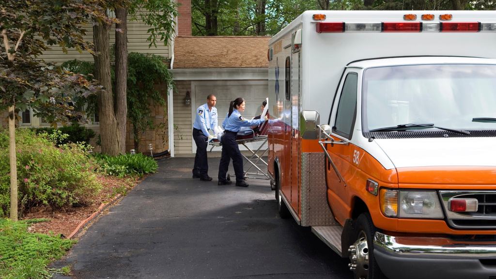 Irresponsible Neighbor Having Ton Of People Over During Pandemic