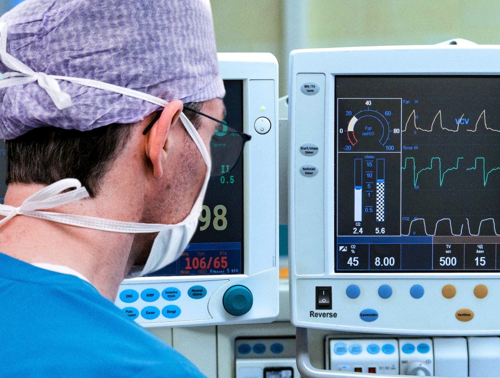 Doctor Wondering Why There ‘Reverse’ Switch On Ventilator