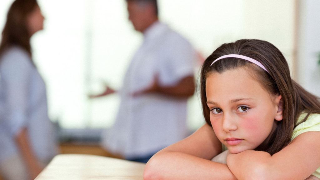 Things Every Child Who Grew Up With Divorced Parents Will Understand