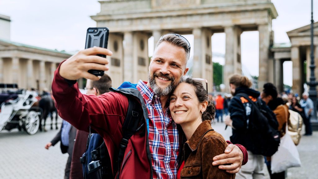 How Not To Be An Asshole Tourist That Everyone Hates