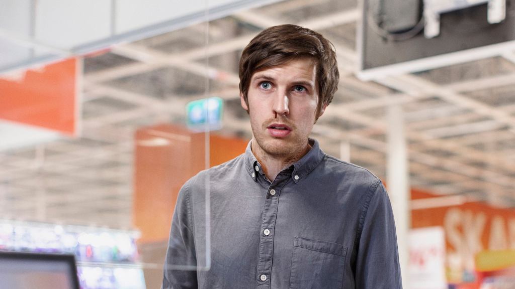 Man Short-Circuits After Cashier Hands Him Change, Bag, Receipt At Same Time