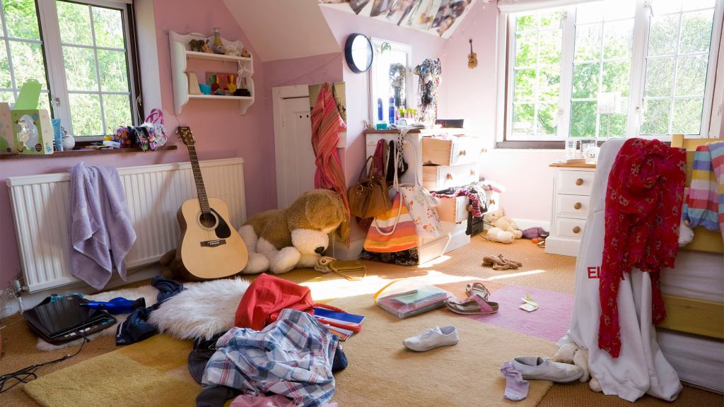 Lazy Family Has Kept Daughter’s Room Exactly The Same As It Was Before She Died