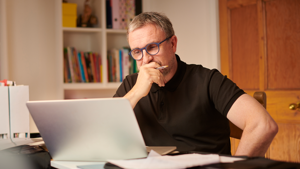 Journalist Worried He’s Becoming The Story In His Sponsored Air Purifier Review