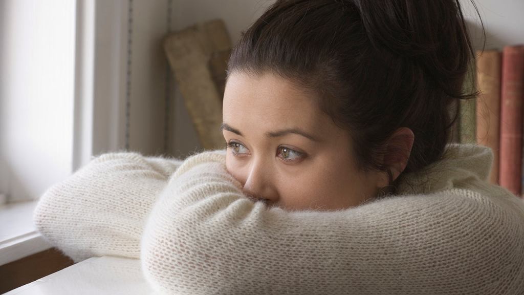 Woman Dislikes How Thoughts Get Dark So Early During Winter