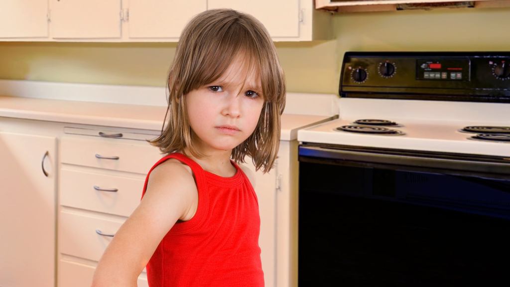 Kid With Kitchen Play Set In Bedroom One-Upped By Poor Friend Who Sleeps Next To Real Stove