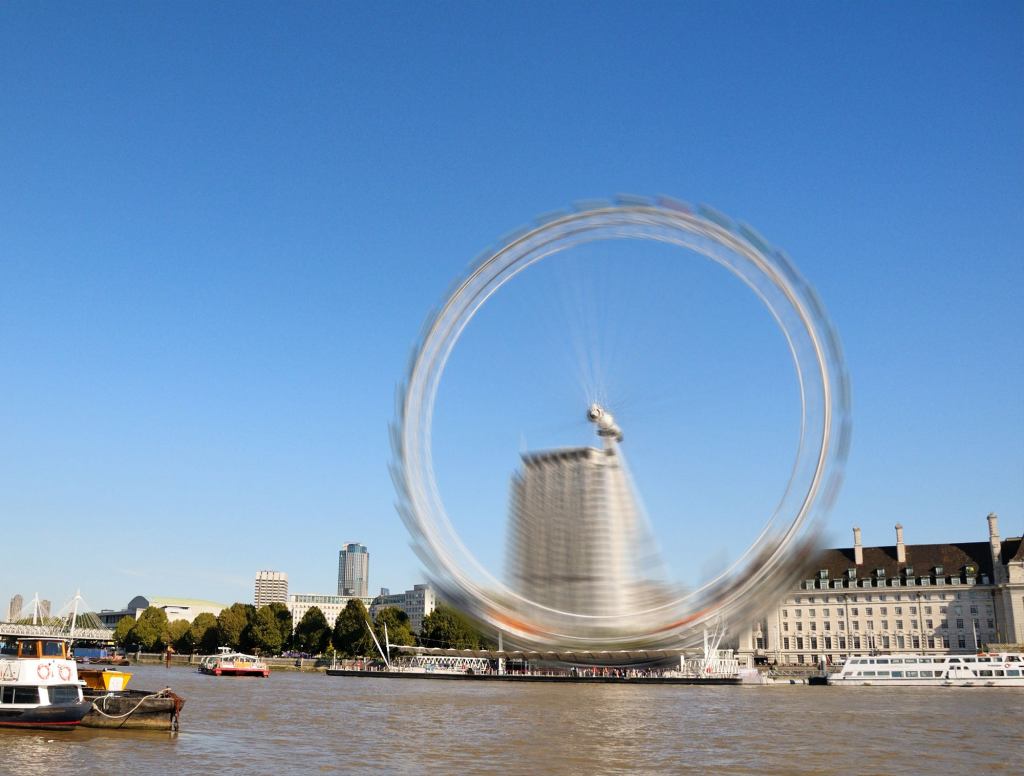 Britain Battles Heat Wave By Turning Up London Eye To Highest Setting