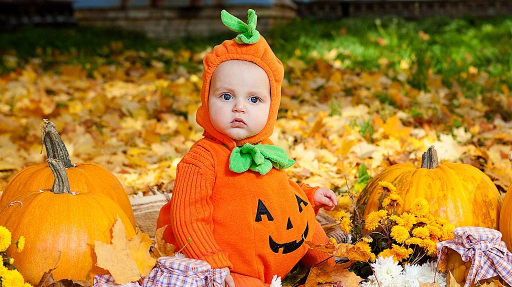 Child Forced Into Pumpkin Costume Feels First Twinge Of Rage That Will One Day Make Him Mass Shooter