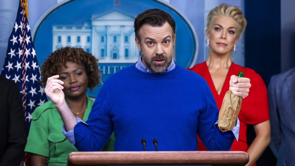 Jason Sudeikis Takes White House Lectern To Drunkenly Rant About How Harry Styles Ruined His Life