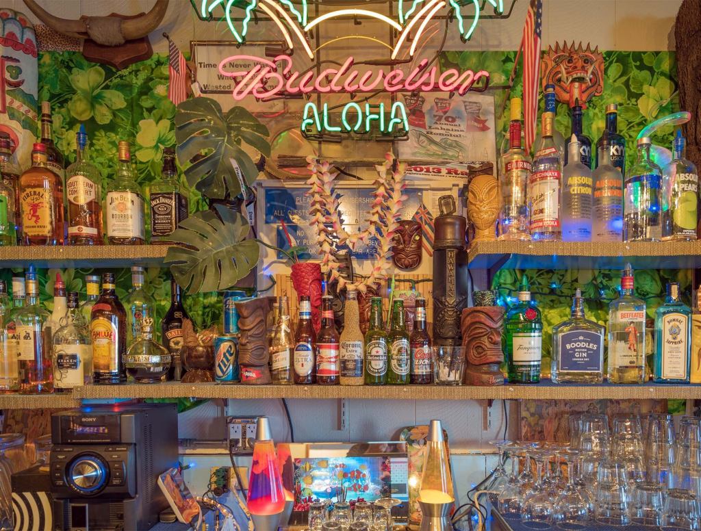 Tiki Bar Just The Right Amount Of Racist