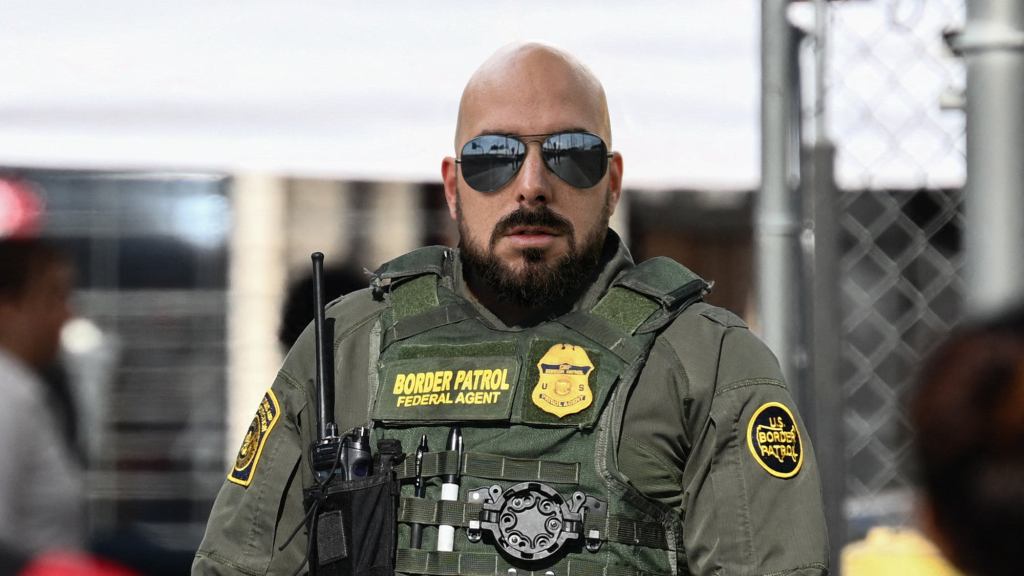 Border Patrol Agent Starting To Worry He The Rapist Stealing Taxpayer Money