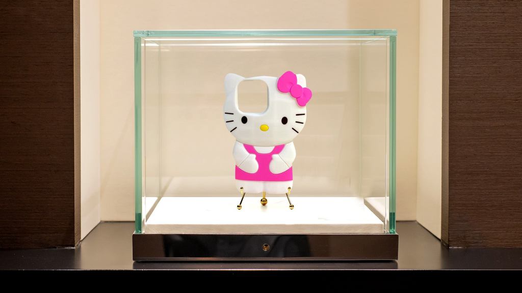 British Museum Under Pressure To Return Looted Hello Kitty Phone Case To Mall Kiosk