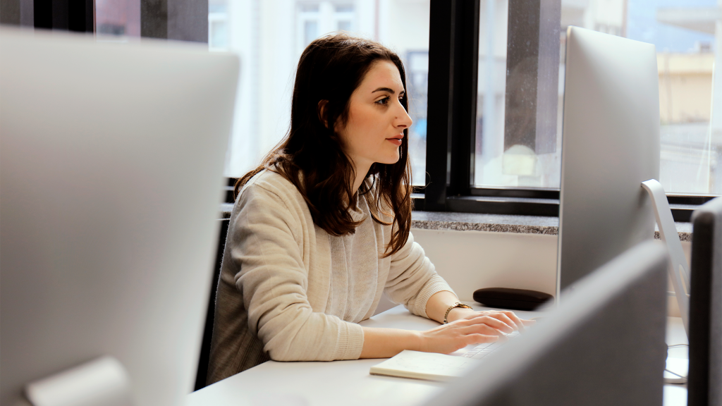 Employee Barely Even Remembers Dead Mom After Taking Company’s One-Week Bereavement