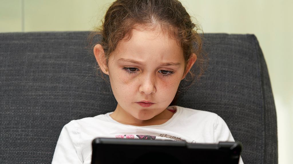 Strung-Out Kindergartner Needs More Intense YouTube Videos Of Latvian Women Playing With Barbies Just To Feel Anything