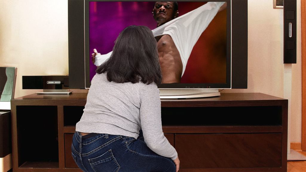 Mom Licking Usher’s Abs On TV Screen