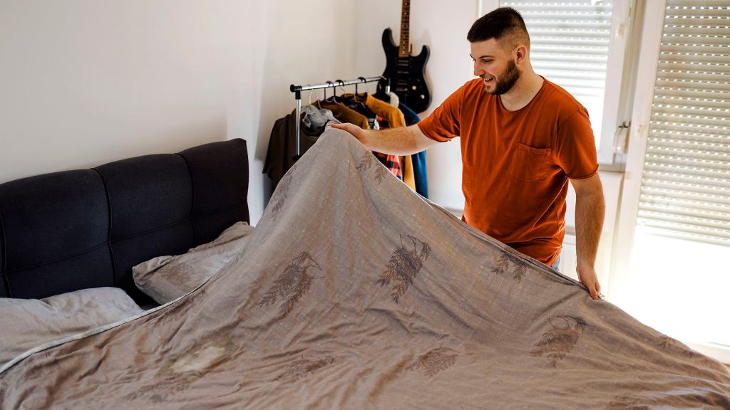 Date Treated To Amusing Story Behind Stain On Bedsheets