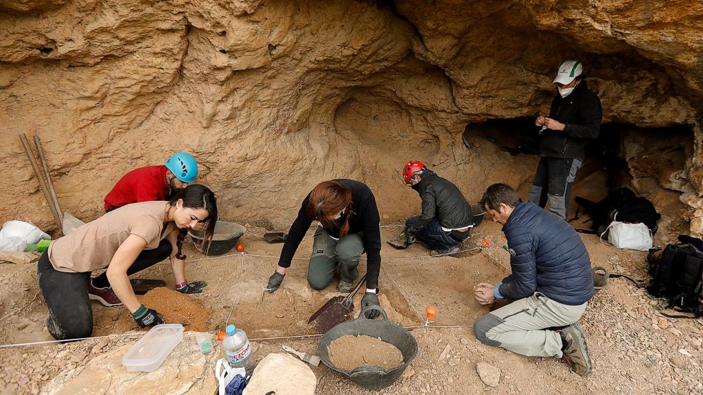 Archaeologists Uncover First Caves Gentrified By Homo Sapiens