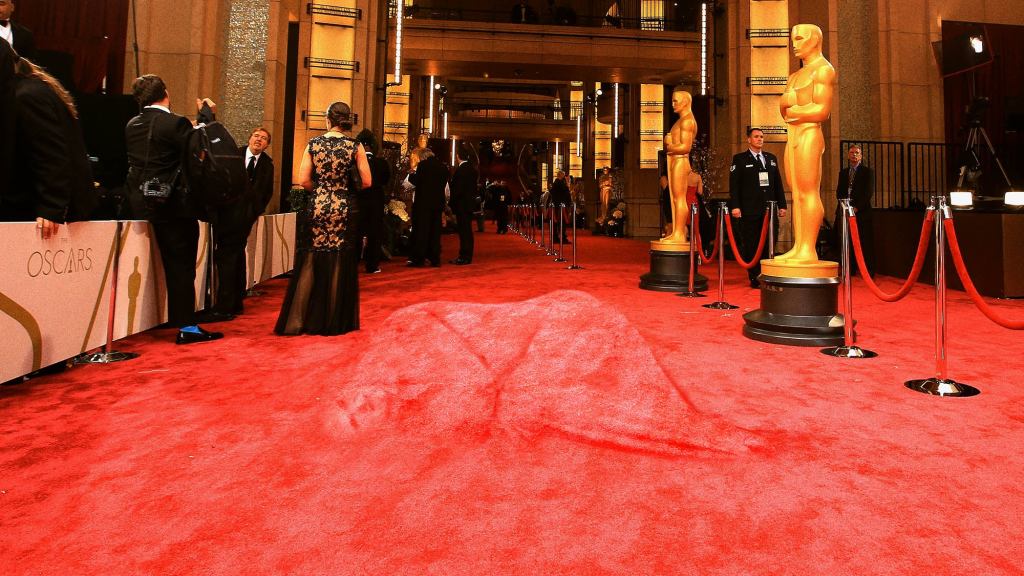 Moaning Red Carpet Has Distinct Quentin Tarantino-Shaped Lump Underneath