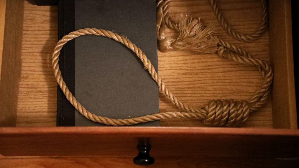 Study Finds Suicide Rate Higher Among Noose Owners